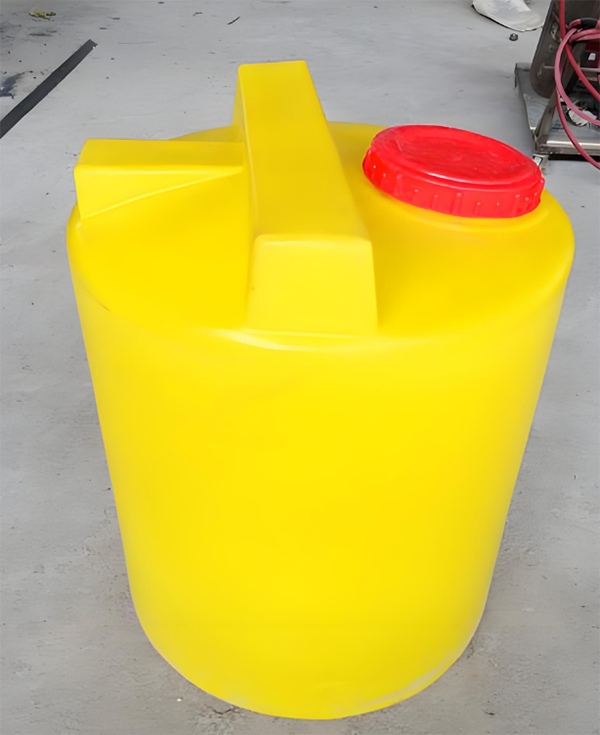 新城镇加药桶 新城镇加药桶