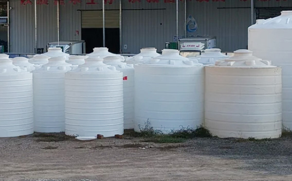 现代物流储存的基石：新城镇塑料桶批发采购决策与行业应用全景解析