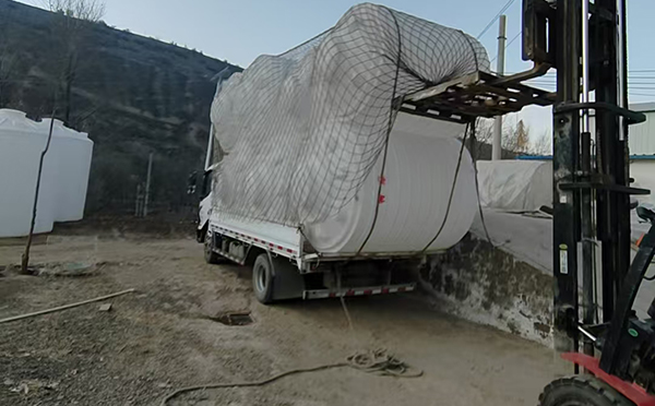 新城镇塑料桶批量交付案例：满足多行业高标容器需求的一站式解决方案